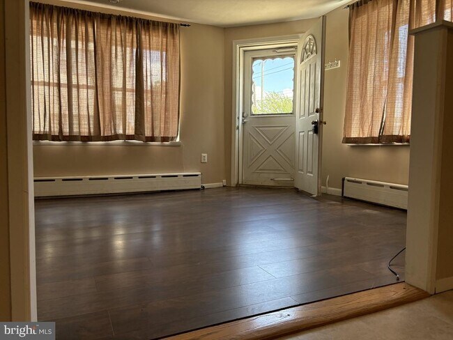 Foto del edificio - 2842 S Iseminger St
