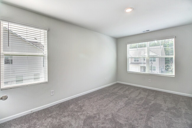 Savannah Rental Homes - Michelle M Tucker - 30 Villas of Garrard Dr