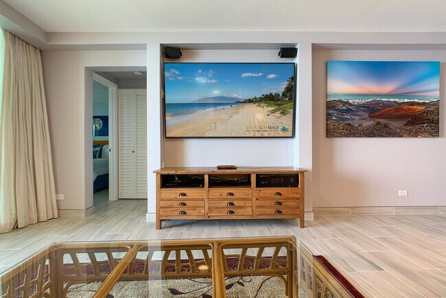 Building Photo - 2430 S Kihei Rd