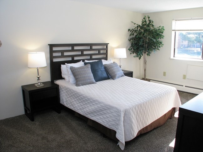 1 dormitorio, 1 baño - (700 pies cuadrados) - Dormitorio - Pebblebrook Apartments