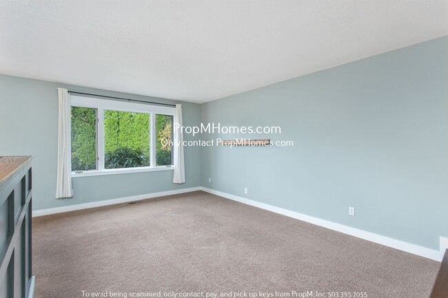 Foto del edificio - Stunning Three Bedroom Home in the Heart o...