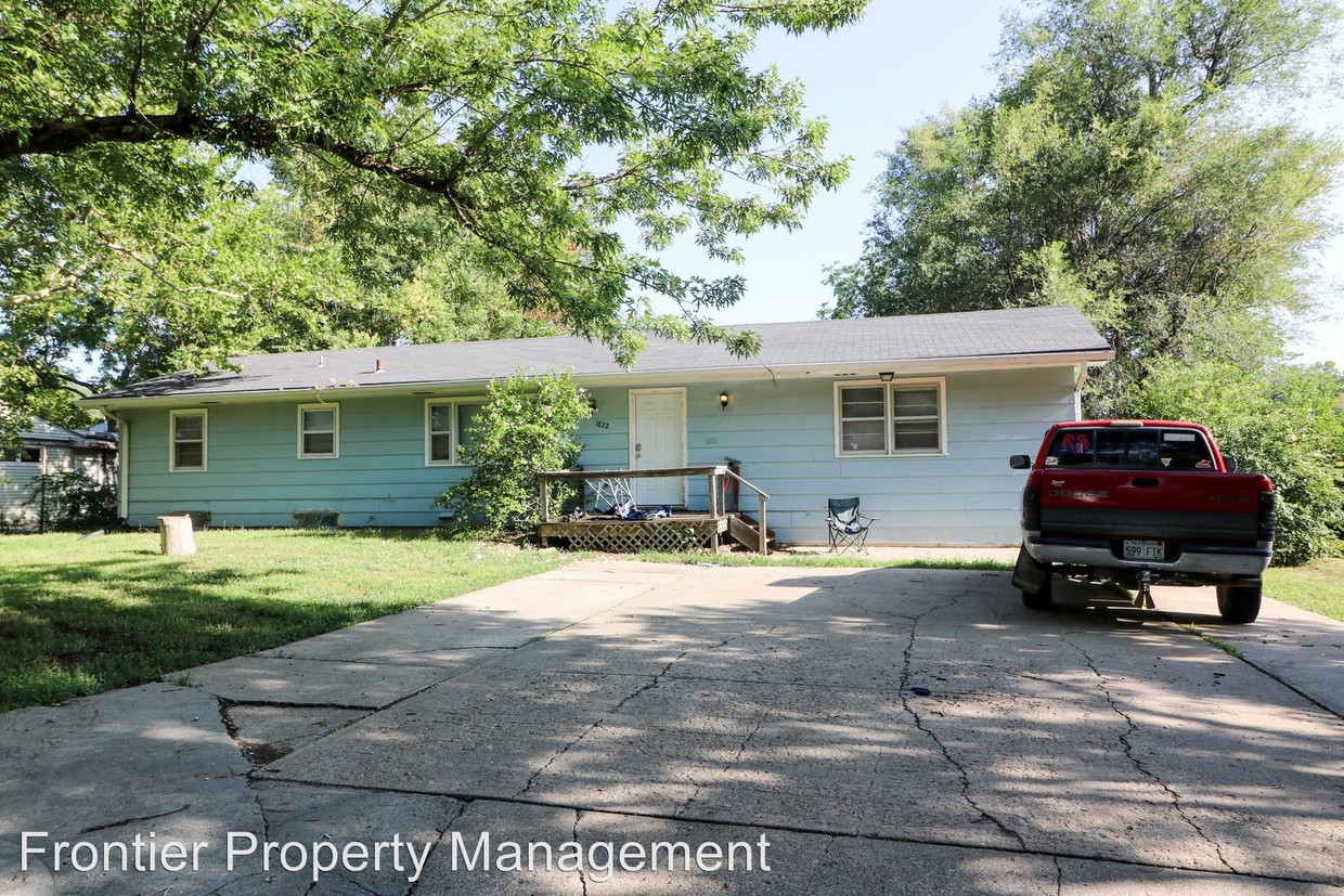 Primary Photo - 1822 Elaine Dr