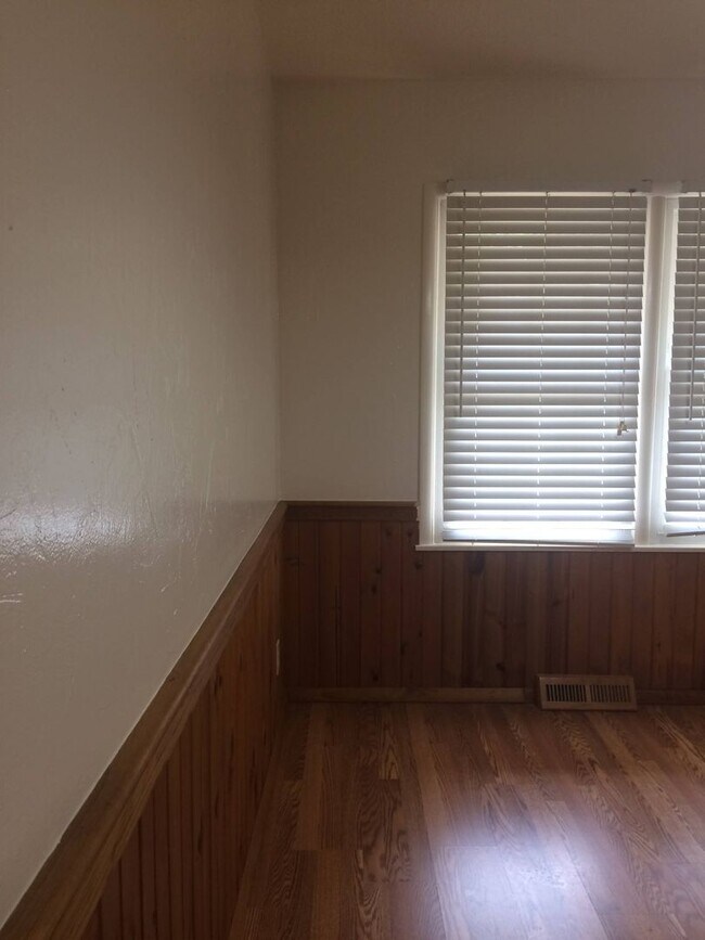 Foto del edificio - Perfect Location - Kickapoo High School - ...