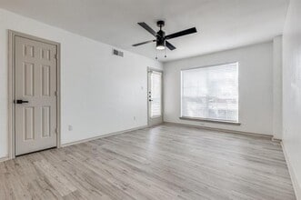 Building Photo - 1301 US-287