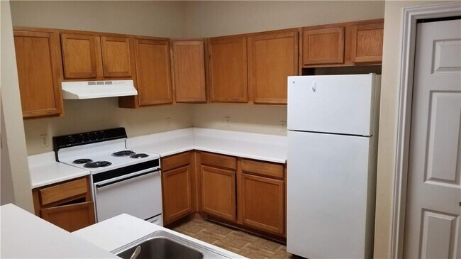 Building Photo - 10001 Bilbrook Pl