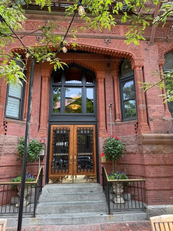 Building Photo - 271 Dartmouth St