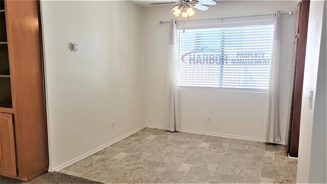 Foto del edificio - 953 W 1st St