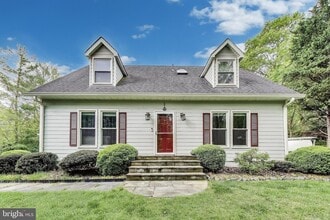 Building Photo - 7726 Seven Locks Rd