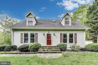 Building Photo - 7726 Seven Locks Rd