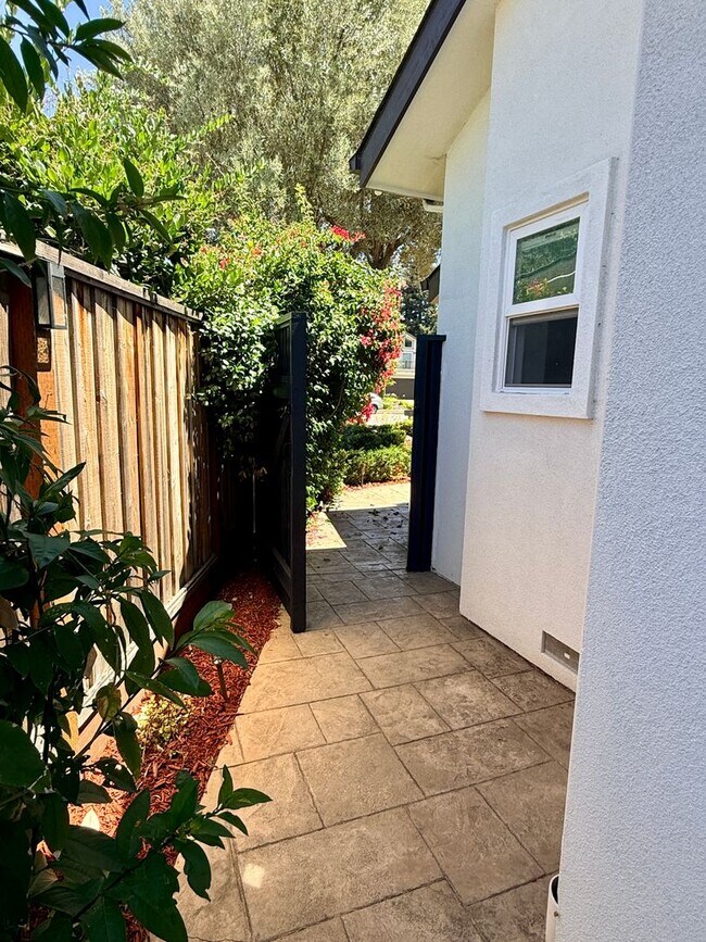 Foto del edificio - Luxury 2BD/2BA ADU in Almaden Valley | Built in 2017 | Private Yard
