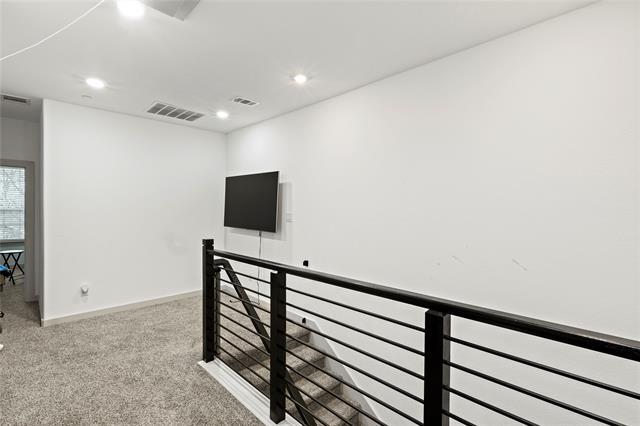 Building Photo - 545 Eiseley Dr