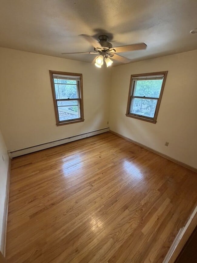 Building Photo - 1135 E Gorham St