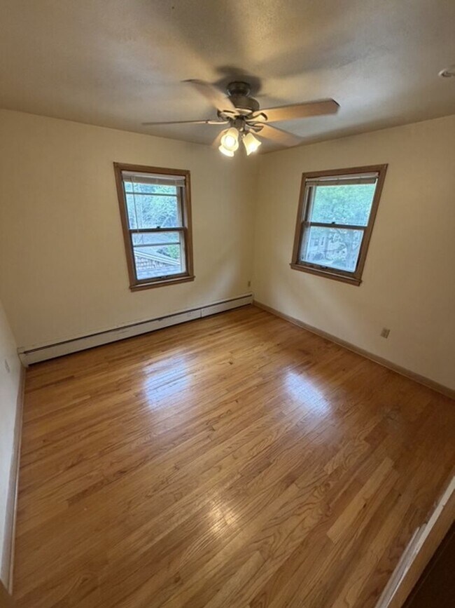 Foto del edificio - 1135 E Gorham St