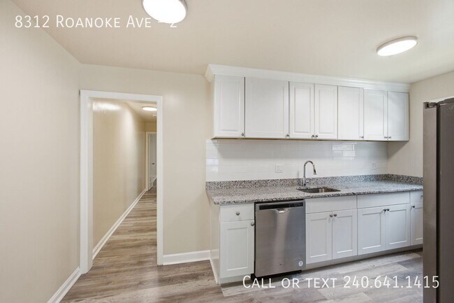 Foto del edificio - 8312 Roanoke Ave