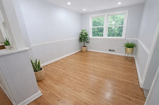 Photo - 855 Reverdy Rd Townhome