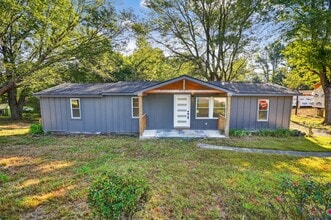 Building Photo - 1496 Farrell Rd