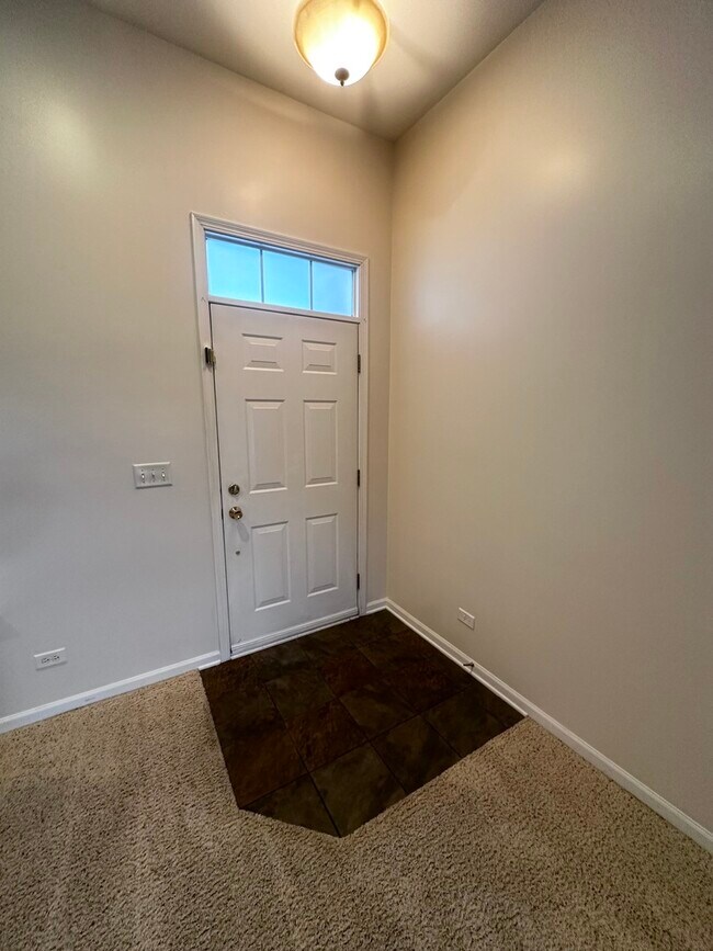 Foto del edificio - 3134 Kyra Ln