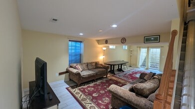 Building Photo - 4688 Woodland Rd