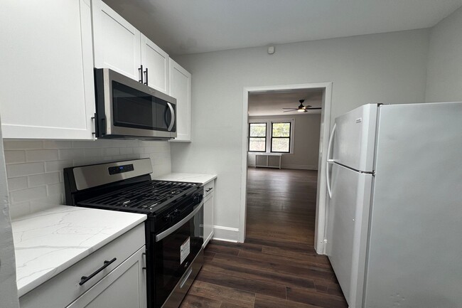 Foto del edificio - 127 Watchung Ave