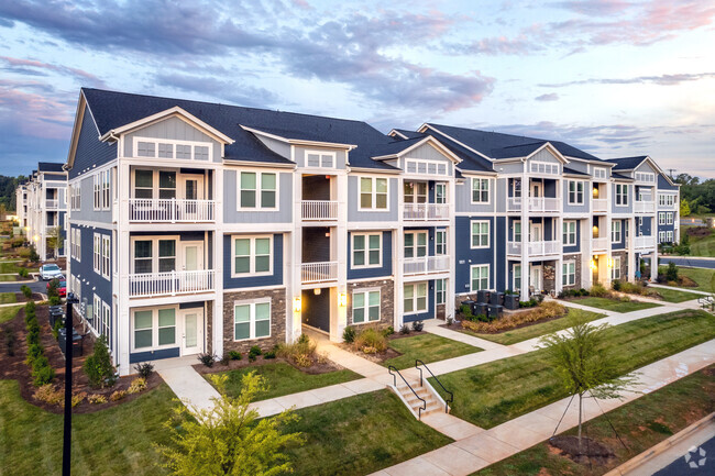 Building Photo - Tryon Farms