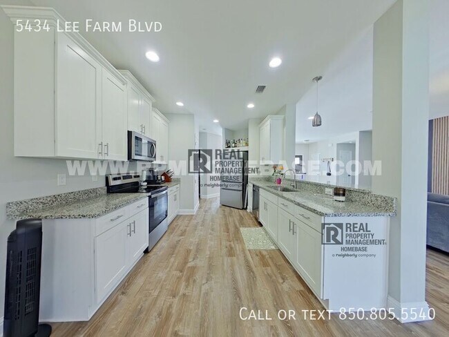 Foto del edificio - 5434 Lee Farm Blvd