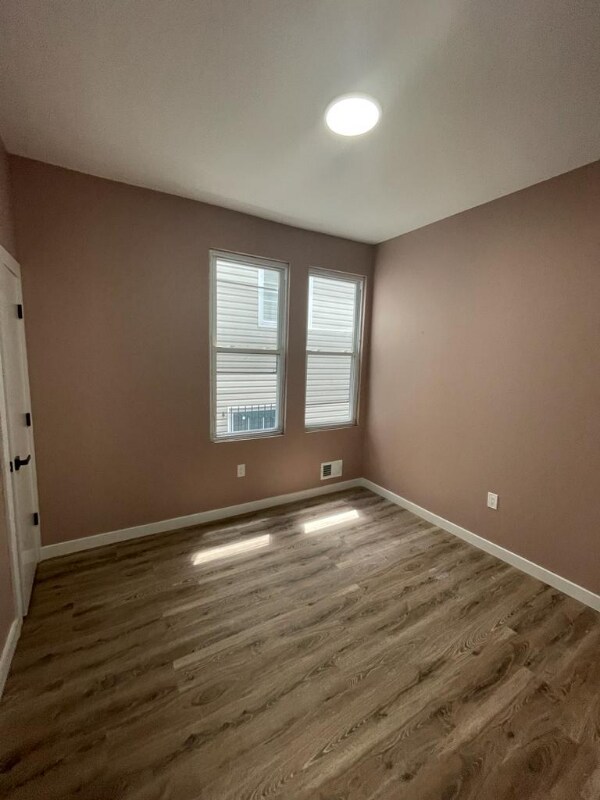 Foto del edificio - 331 Sussex Ave