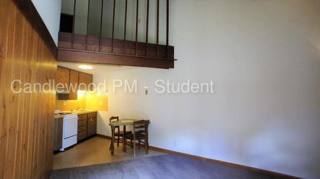Foto del edificio - 301 Lindbergh Ave