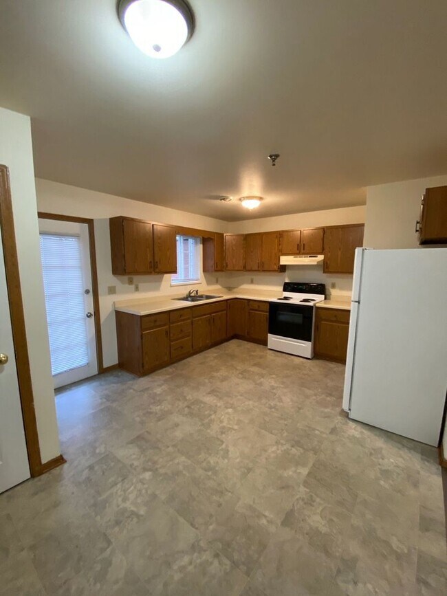 Bristol Cove Apartments LLC Apartments in Bristol, WI