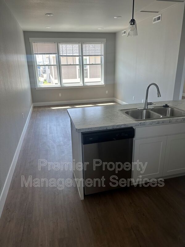 Building Photo - 6011 Elysian Rd