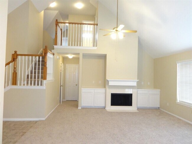 Foto del edificio - 13318 Hilltop Cir