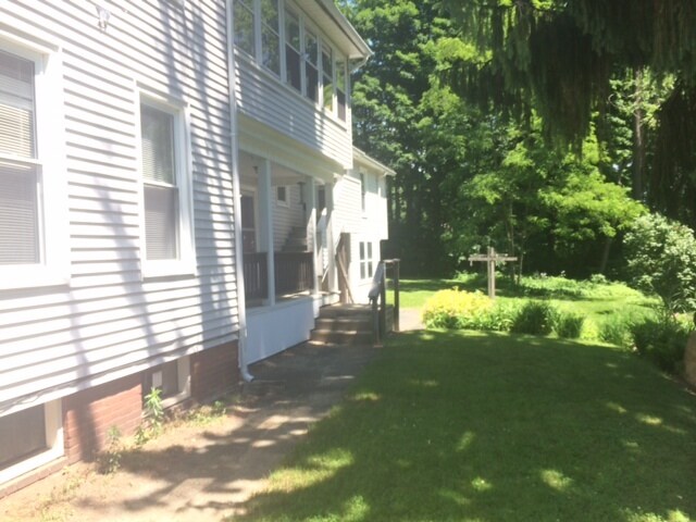 Building Photo - 77 Cottage St