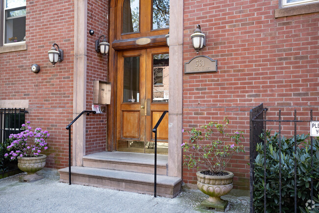 Entrance - 361 Clinton St