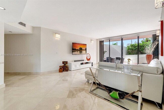 Foto del edificio - 4000 Island Blvd