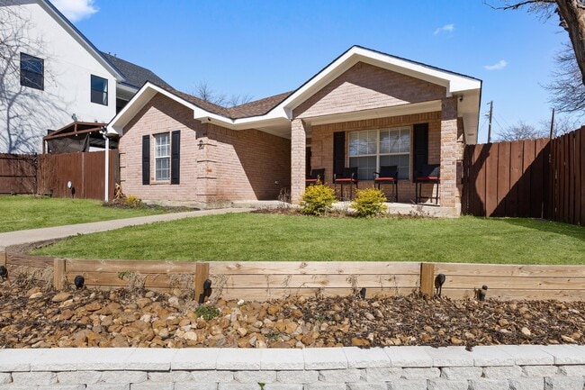 Building Photo - 1047 Eldorado Ave