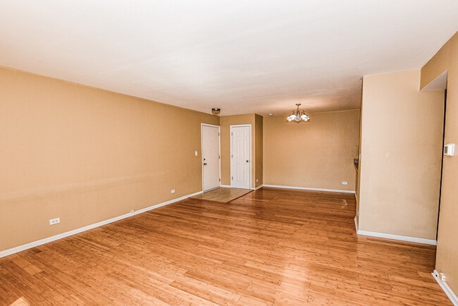 Building Photo - 4506 Kings Walk Dr