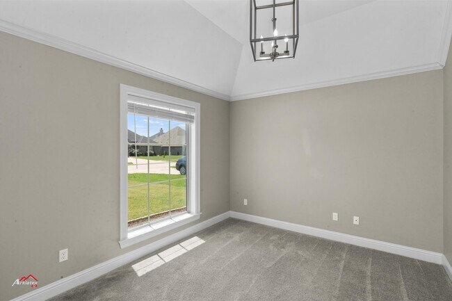 Building Photo - 608 Labarre Ln