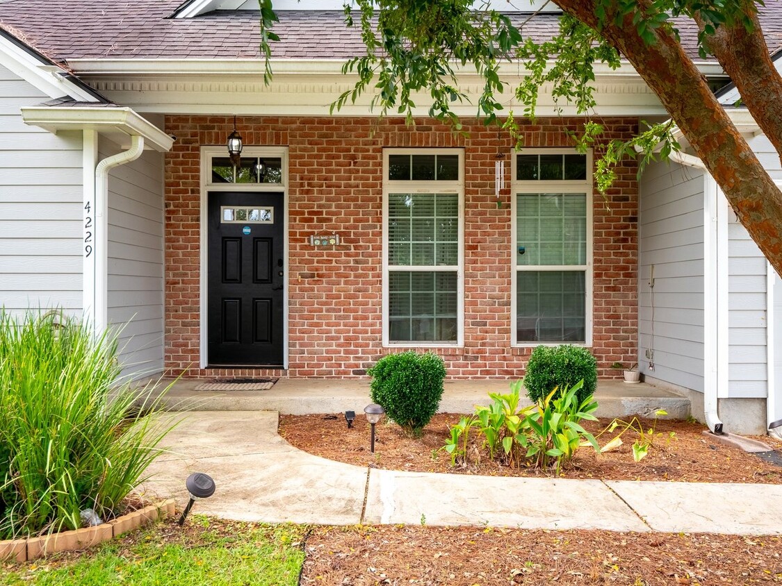 Foto principal - Spacious 4BR House in Valdosta