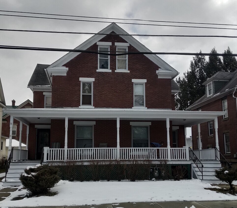 16 N Irvine St, Warren, PA 16365 Townhome Rentals in Warren PA