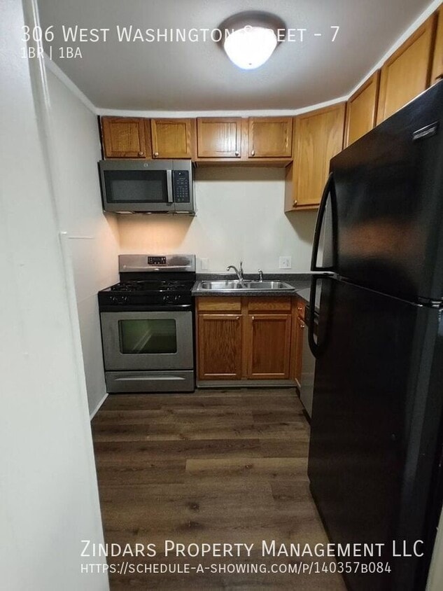 Foto del edificio - 306 W Washington St