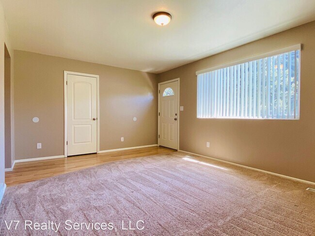 Building Photo - 3025 Little Cottonwood Rd