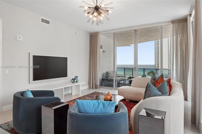 Foto del edificio - 17550 Collins Ave