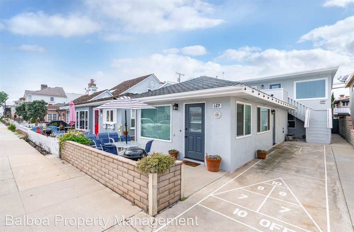 Primary Photo - 129 Opal Ave