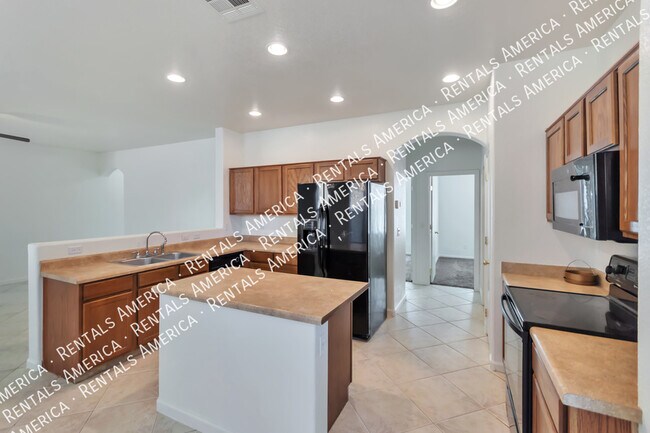 Foto del edificio - 4 Bed 2 Bath In Maricopa Meadows