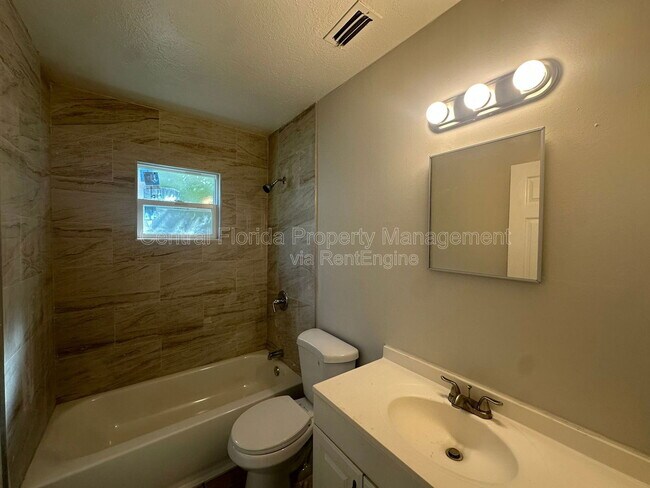 Foto del edificio - 213 Montana Ave