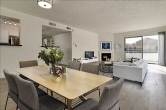 Interior Photo - The Canfield