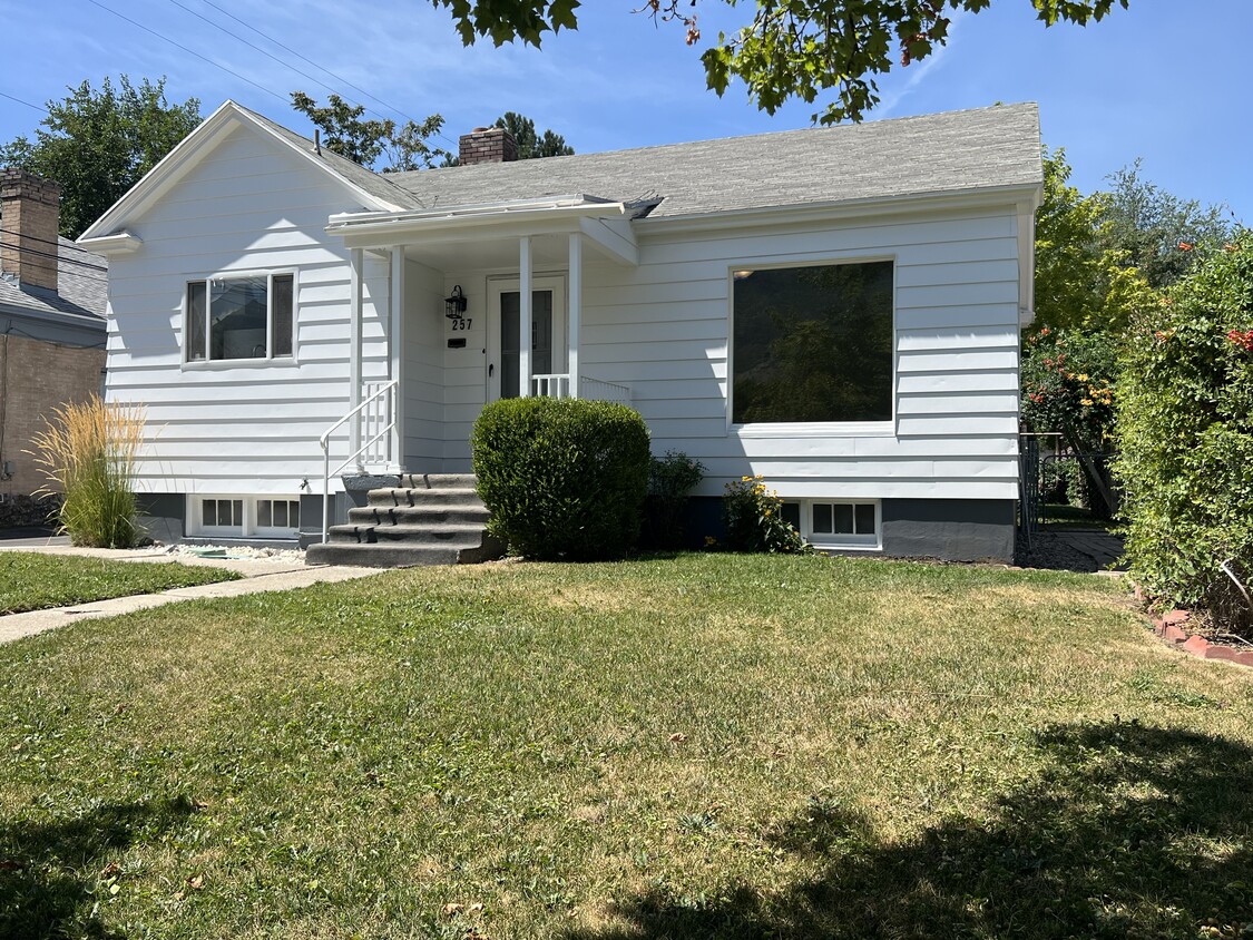 Primary Photo - 257 N 500 E