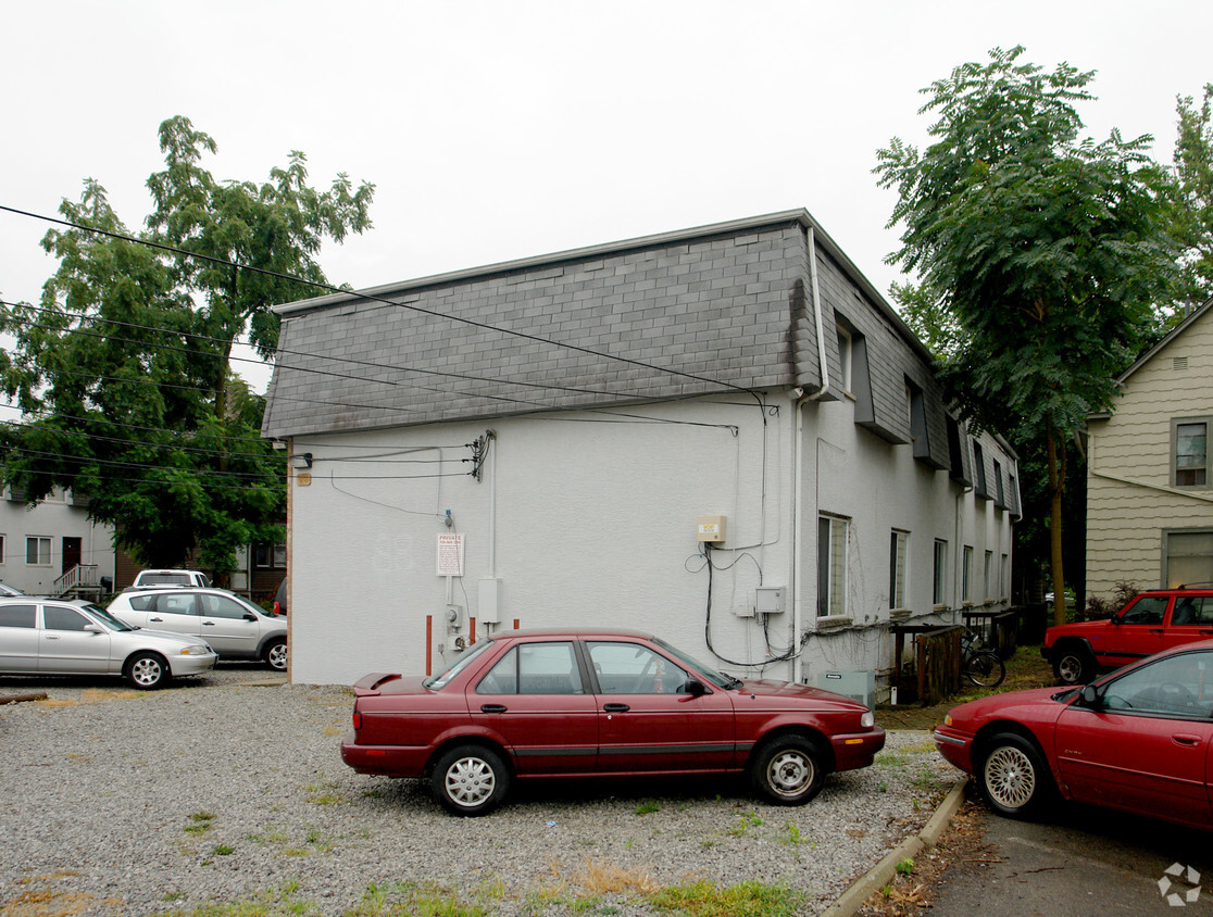 Foto del edificio - 88 E Lane Ave