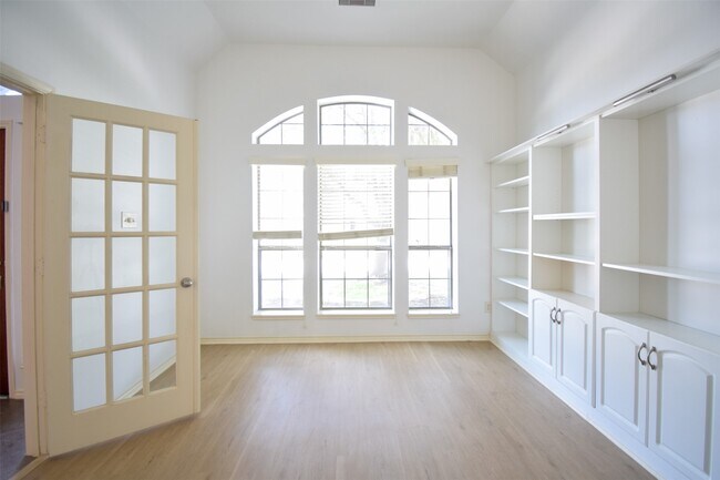 Foto del edificio - 1511 Eden Meadows Dr
