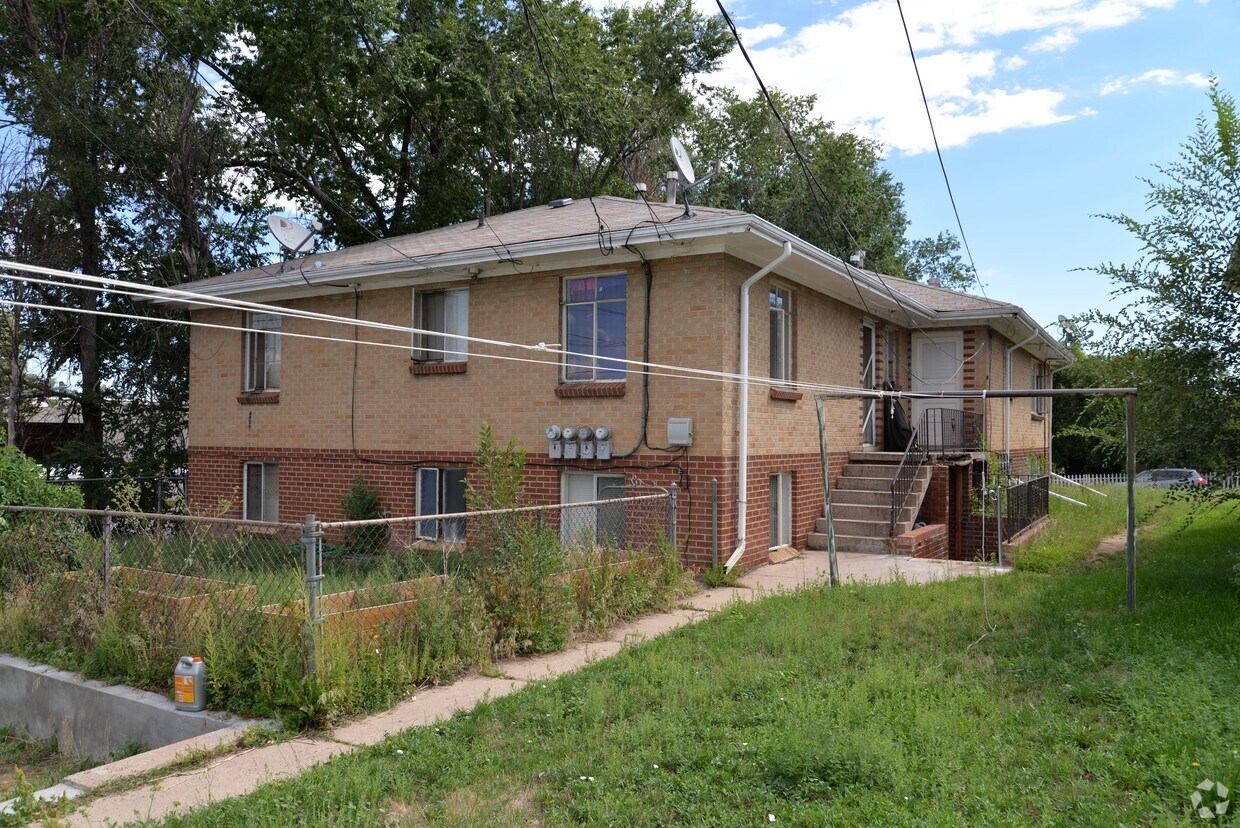 Building Photo - 3627 S Sherman St