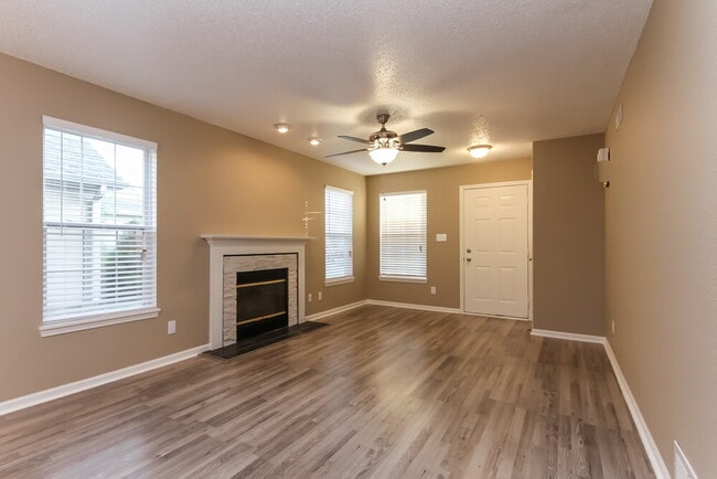 Building Photo - 1443 Egret Ln